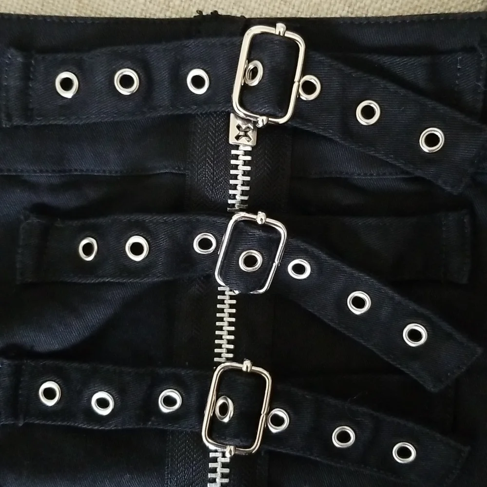 Tripp buckle backed skirt - Picture 6 of 6